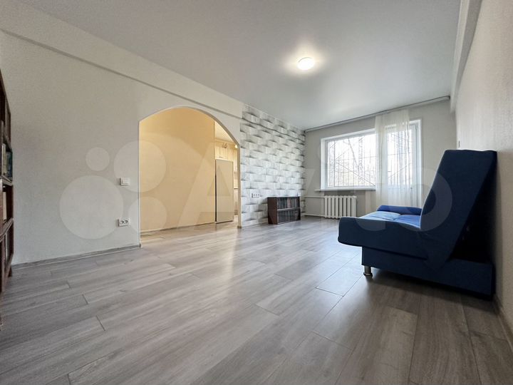 3-к. квартира, 60 м², 2/5 эт.