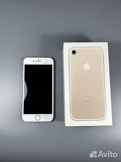 iPhone 7, 32 ГБ