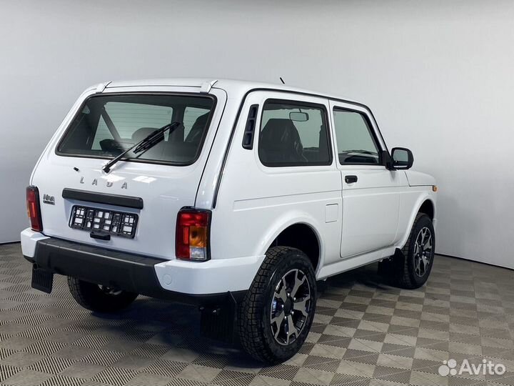 ВАЗ Niva Legend 1.7 МТ, 2023