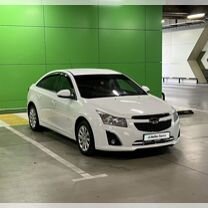 Chevrolet Cruze 1.6 AT, 2014, 163 000 км, с пробегом, цена 980 000 руб.