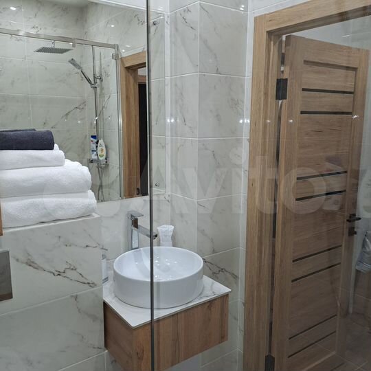 2-к. квартира, 58 м², 6/16 эт.