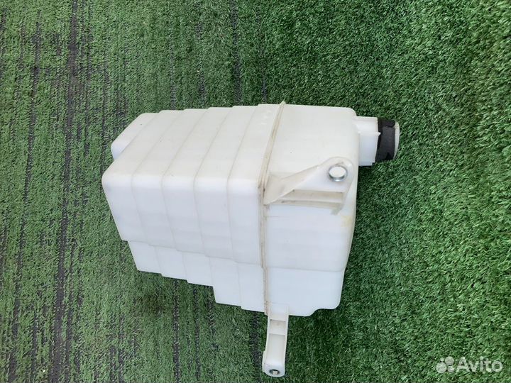 Резонатор воздушного фильтра Toyota Avensis AZT255