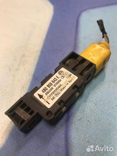 Датчик AIR BAG 4B0959643E