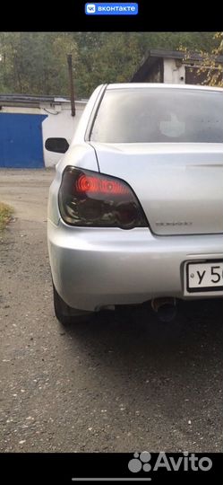 Продам фонарь Subaru impreza