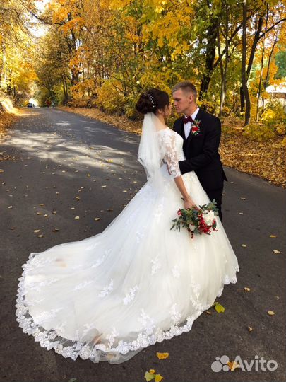 Свадебное платье