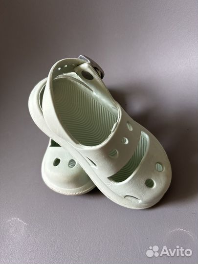 Сандалии на мальчика 27 размер