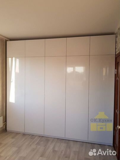 Шкаф стенка