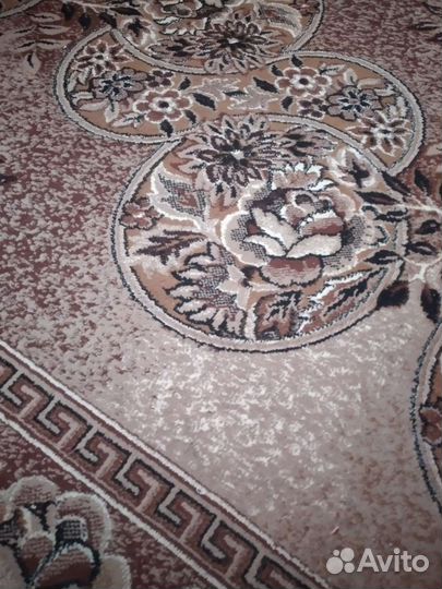 Ковер 2 на 3 бу