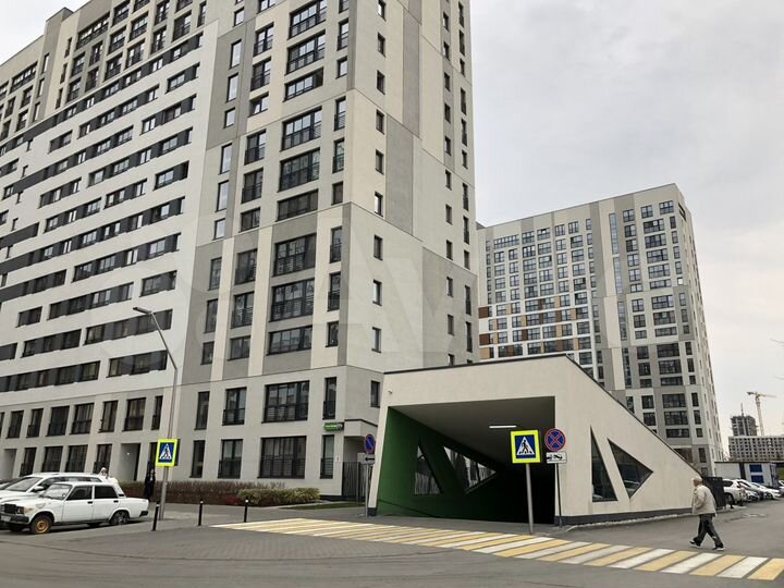 Машиноместо, 14 м²