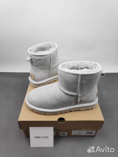 Угги UGG Australia Classic Mini светло-серые