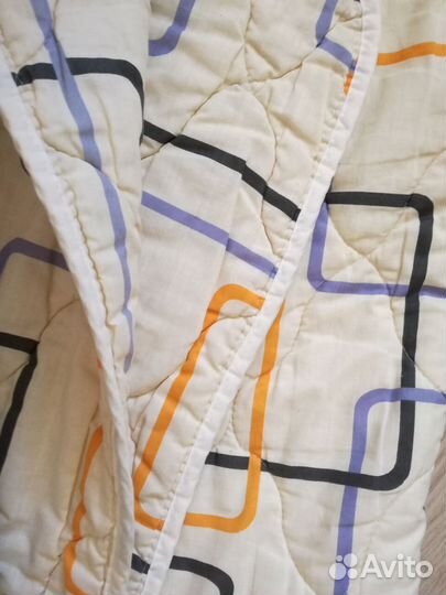 Одеяло 1.5 спальное шерстяное