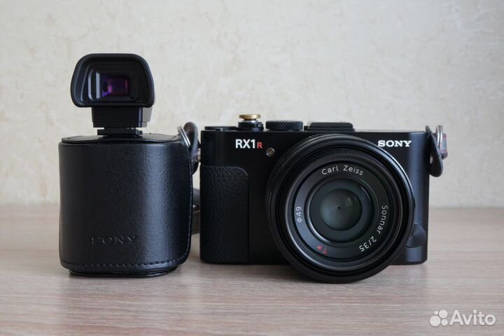 Sony RX1R (шикарный комплект )