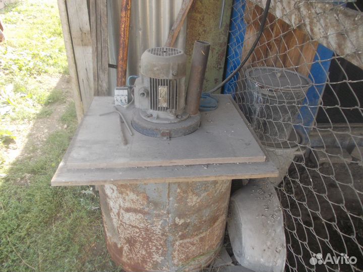 Зернодробилка