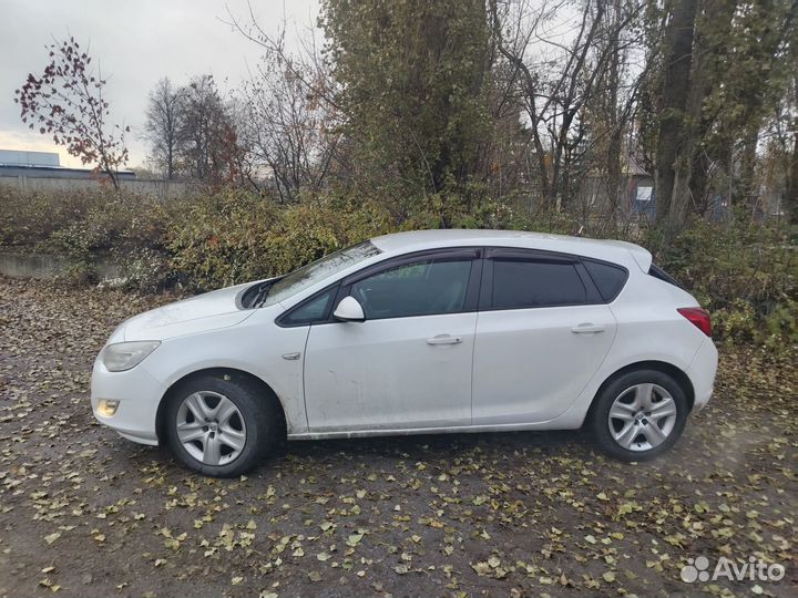 Opel Astra 1.6 AT, 2012, 230 000 км