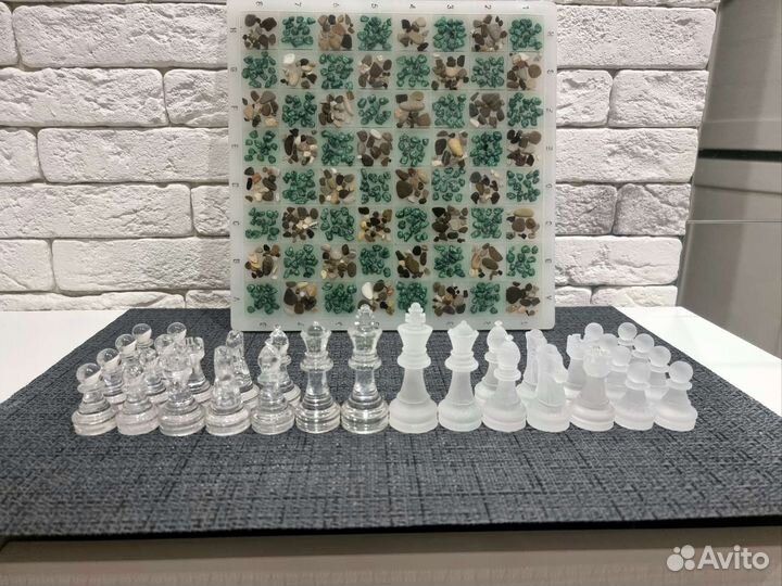 Шахматы ручной работы из смолы без доски