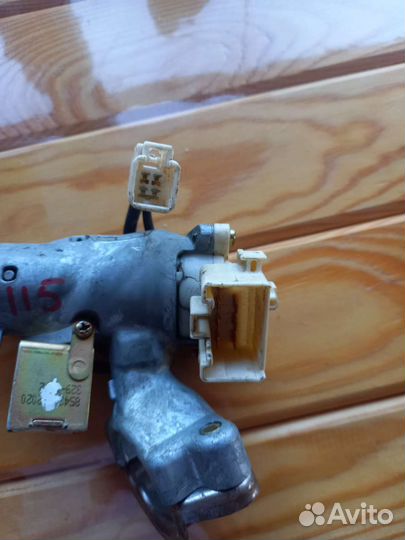 Продам замок зажигания с ключом тойота королла