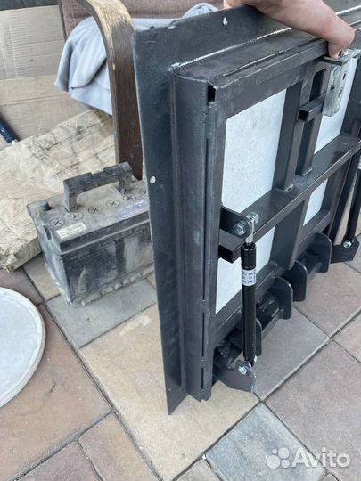 Люк напольный в подвал под плитку,ламинат