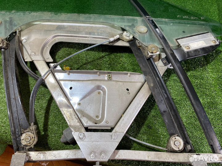 Стеклоподьемник правый Audi TT 8N