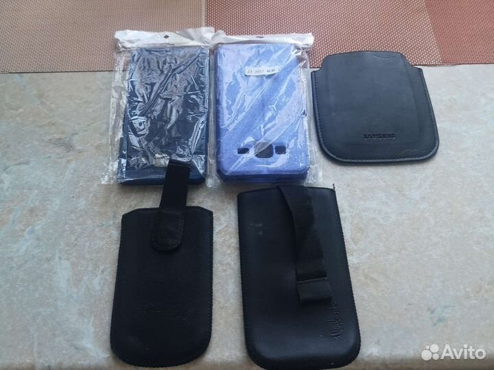 Чехлы на телефон