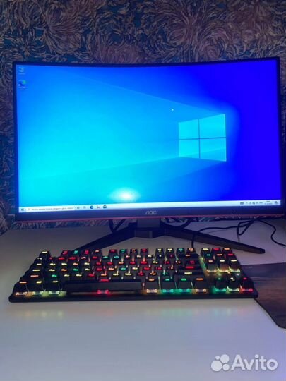 Монитор AOC 144гц 23.6(изогнутый)