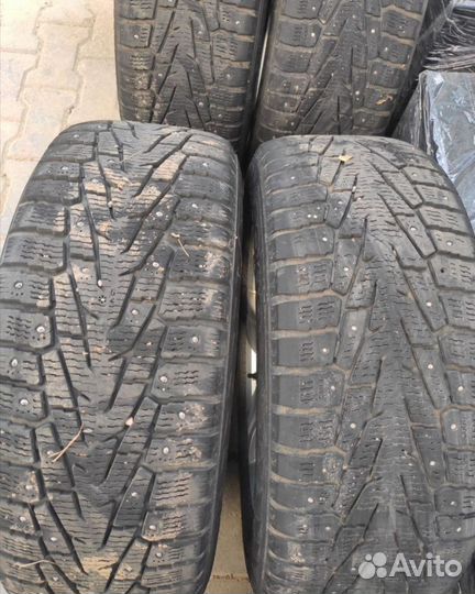 Nokian Tyres Hakkapeliitta 7 SUV 235/60 R17 106T