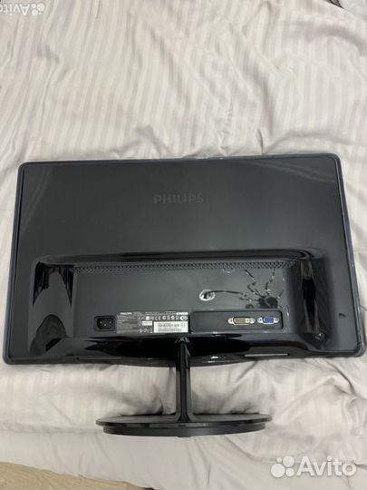 Монитор Philips