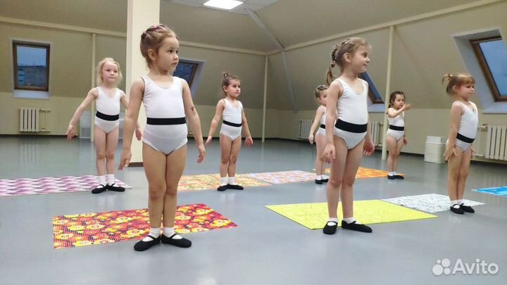 Гимнастический купальник и балетки grishko для щел