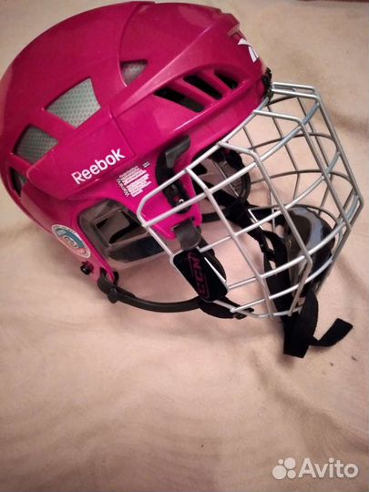 Шлем, шорты, коньки