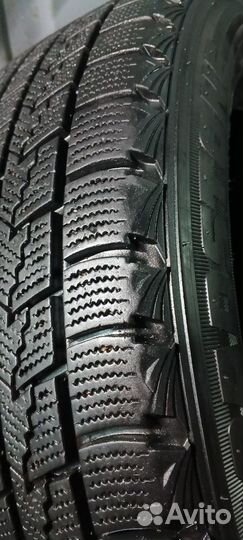 Roadstone Winguard Ice 195/55 R16