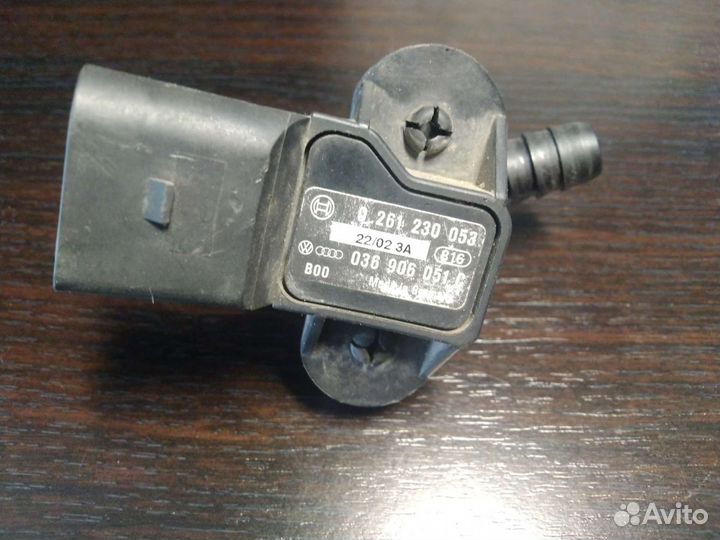 Датчик абсолютного давления 036906051C Audi A4 B6
