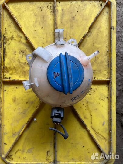 Бачок расширительный Volkswagen Touran 1T2 1.6 BSE