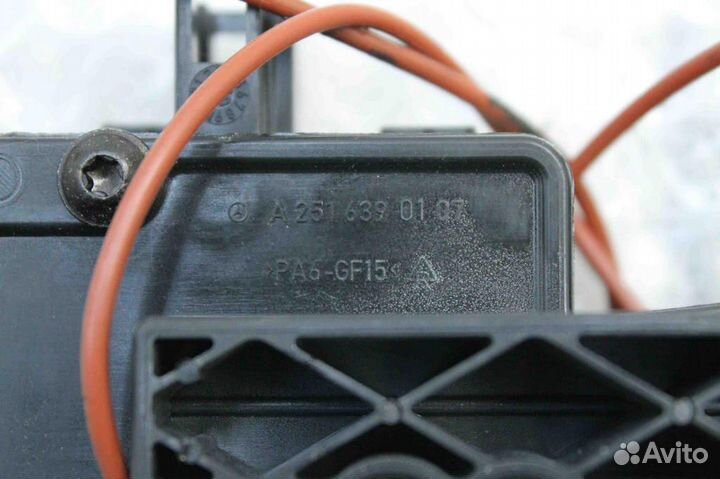 Активатор замка крышки бензобака Mercedes Be