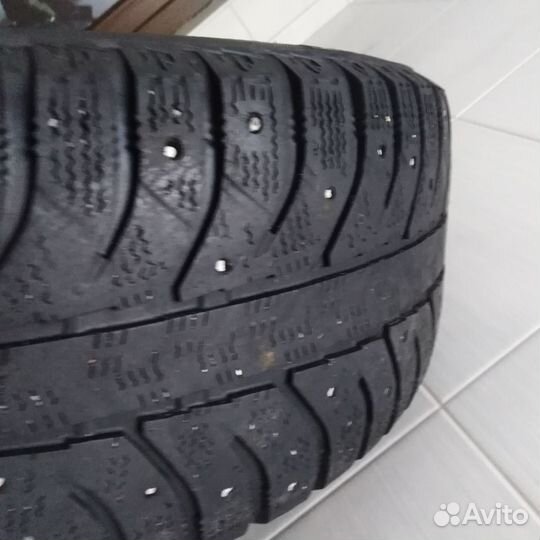 Bridgestone Ice Cruiser 7000 205/55 R16