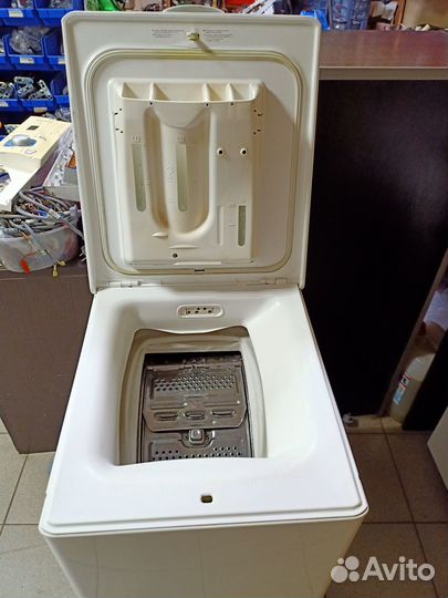 Стиральная машина Zanussi ZWT385