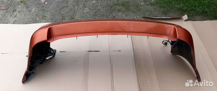 Задний бампер Pontiac Vibe