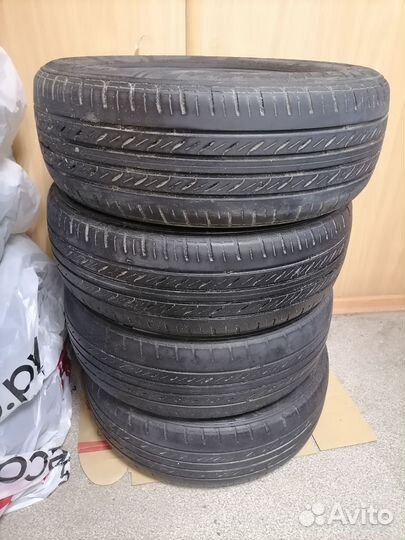 Sentury UHP 185/60 R15 84