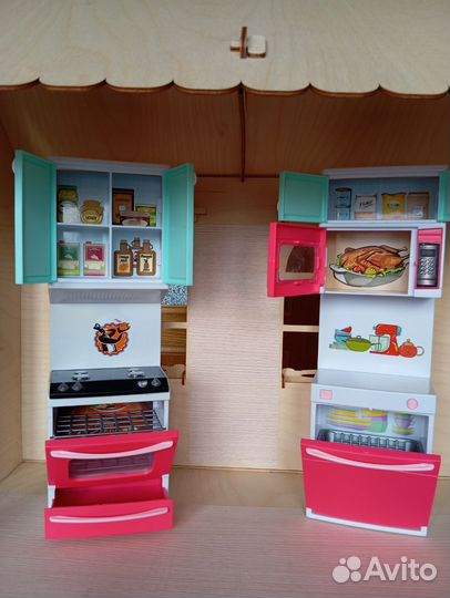 Кухня для кукольного домика Барби