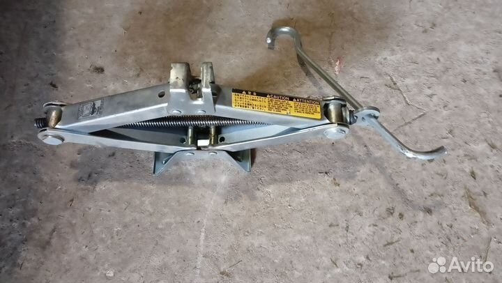 Домкрат для Тойота