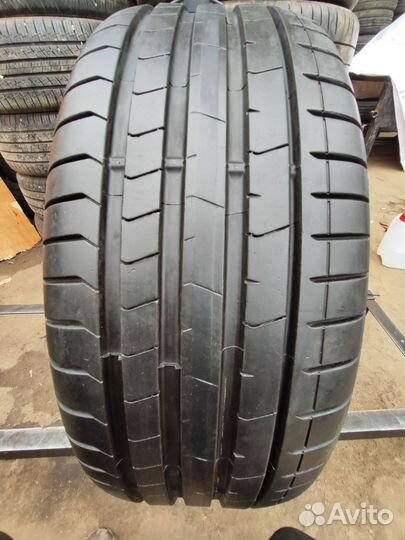 Pirelli P Zero 245/35 R20 95Y