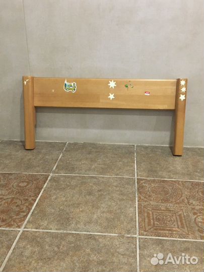 Бортик на кровать от падения