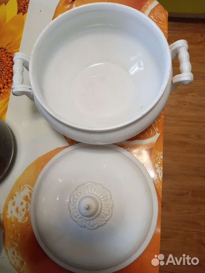 Старинный фарфор:супница, салатник