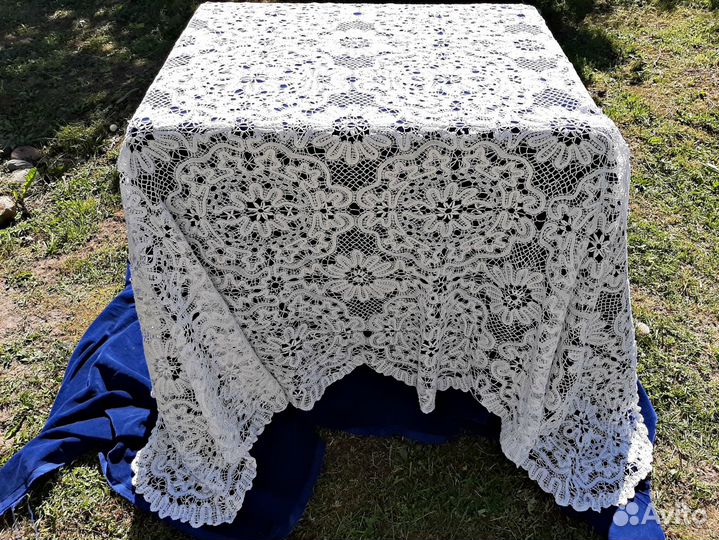 Роскошная старинная скатерть, Вологодское кружево