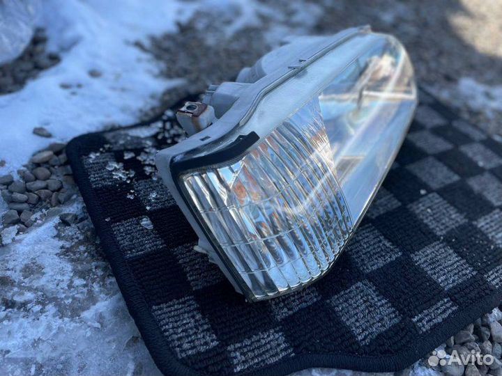Фара правая Toyota Camry SV41 3S-FE 1997
