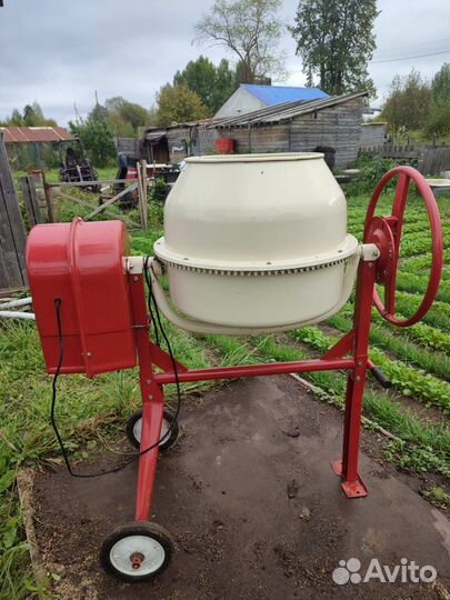 Продаю бетоносмеситель