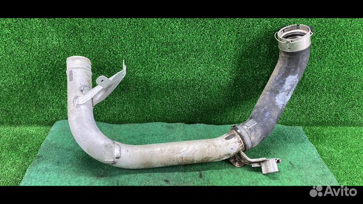 Патрубок интеркулера Volvo V60