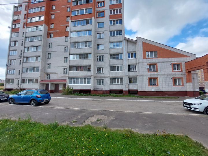 1-к. квартира, 32 м², 1/9 эт.