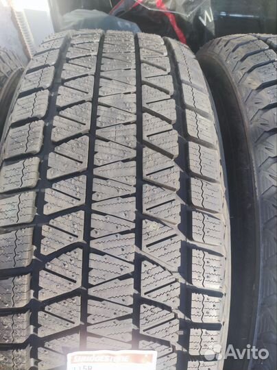 Bridgestone Blizzak DM-V3 275/45 R21 110T