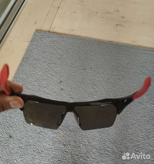 Продам спортивные очки Bellessa