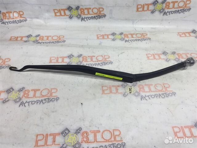 Держатель стеклоочистителя левый Nissan Teana (J3