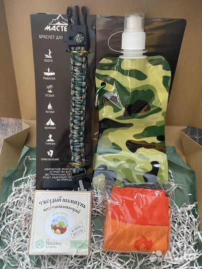 Мужской подарок с браслетом паракорд